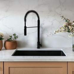 Waterevolution Flow Robinet de bucătărie semiprofesional cu finisaj mat negru cu coloană și arc T157PR