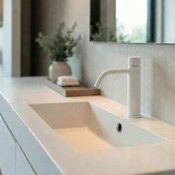 Robinetele cu robinet de apă Waterrevolution Flow, cu închidere automată, culoare alb mat T110TPBR