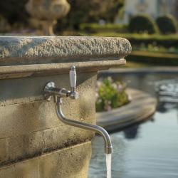 Robinetul clasic de perete PB cu maner alb, apă rece și gură de scurgere lungă din oțel inoxidabil 1208853572.