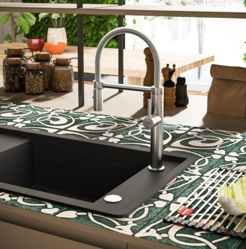 Franke Pescara Semi Pro L  Baterie de bucătărie cu duș manual flexibil din oțel inoxidabil  115.0472.960