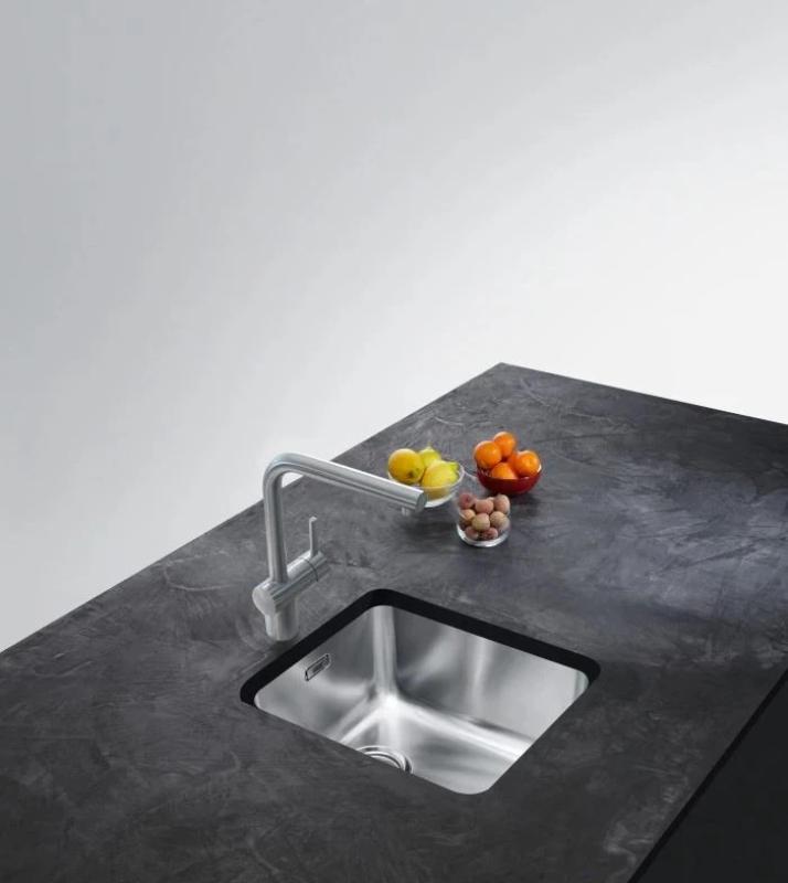 Franke Atlas Neo Robinet de bucătărie din oțel inoxidabil masiv cu duză pivontantă 115.0521.435