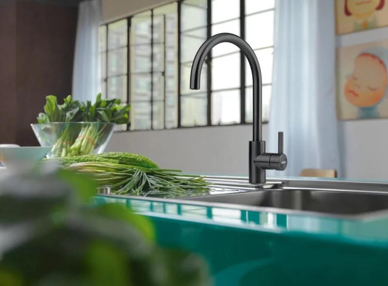 Franke Robinet de bucătărie Eos Neo cu duză pivotantă finisaj negru periat 115.0613.590