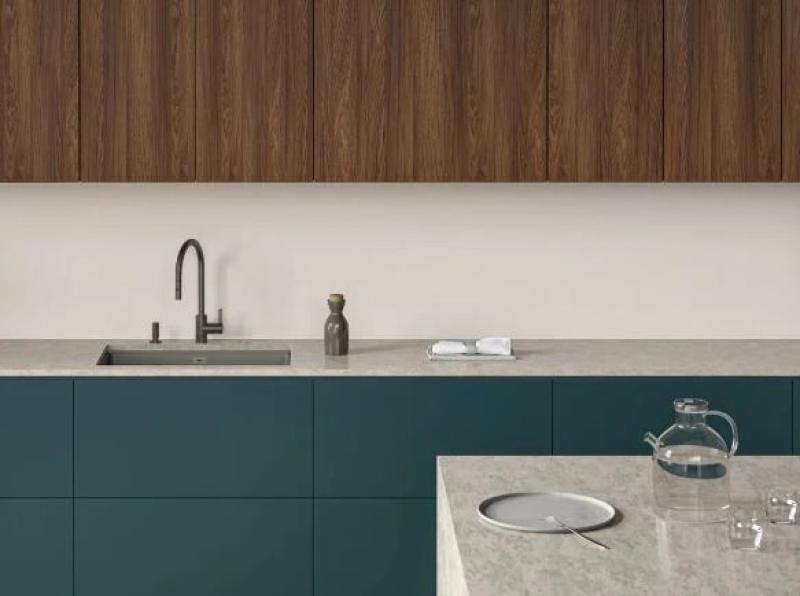 Franke Robinet de bucătărie Eos Neo cu duză și pulverizator extractibil finisaj PVD gun metal 115.0628.256