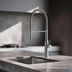 Quadri Stamford Baterie de bucătărie înaltă cu duș flexibil din oțel inoxidabil 1208956080