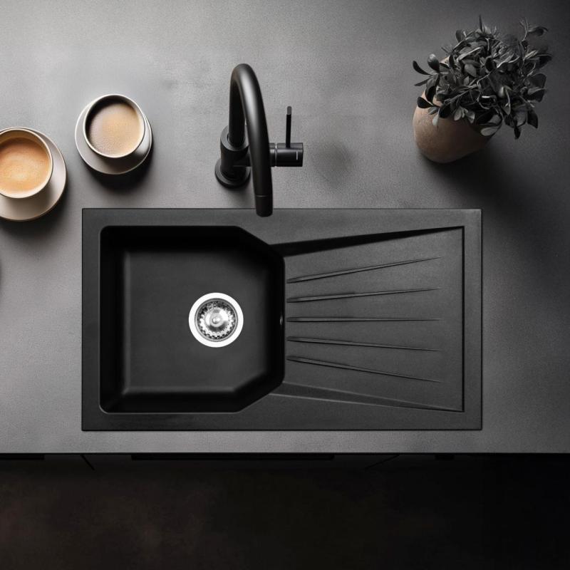 Chiuveta din fibră Ausmann 6, reversibilă, de culoare neagră, cu scurgere, montată deasupra blatului, de dimensiuni 78x43,5 cm. Cod produs: 1208957670.