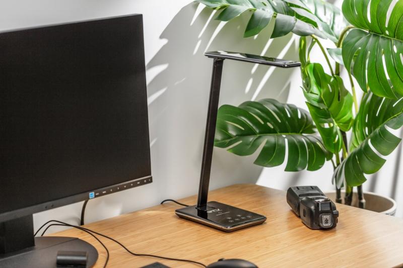 Decor Lampă de birou Tritton 6W 340lm AC220-240V 4-CCT Încărcare wireless USB PF>0 5 RA>80 negru 1208962518