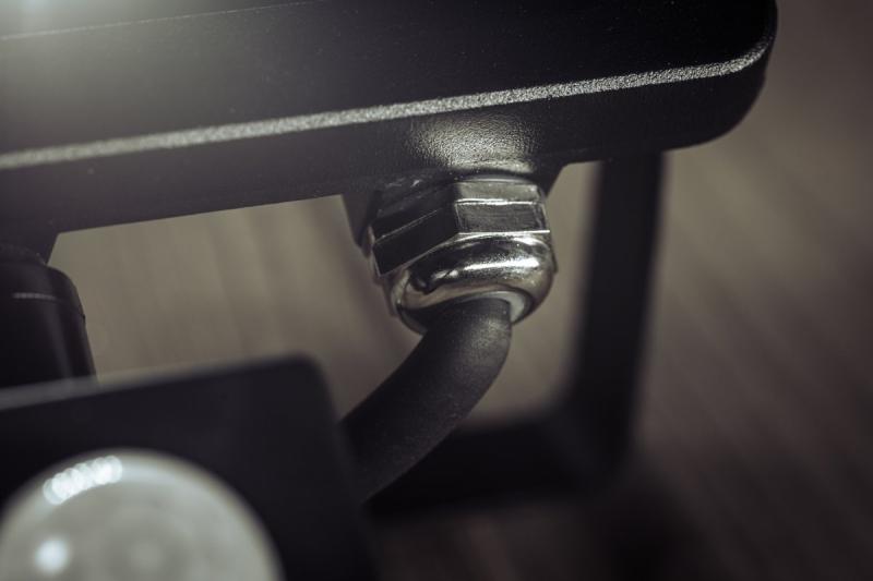 Proiector LED iNEXT cu senzor de mișcare 30W 2400lm, PF>0,9, RA>80, IP65, 120°, 6400K, corp negru 1208962860