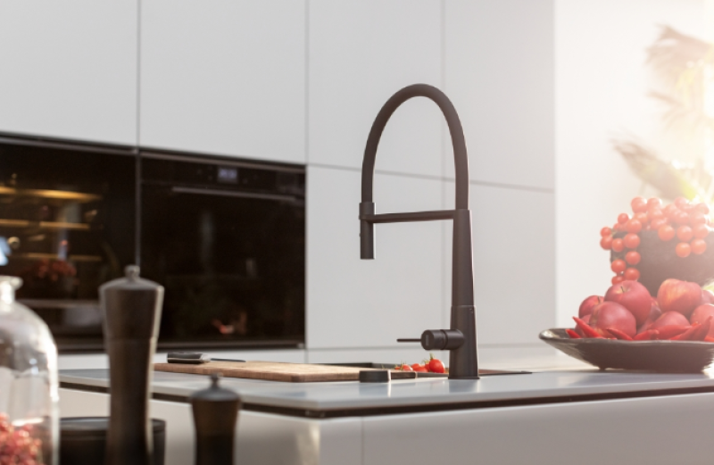 Franke Icon Monocomandă Baterie de Bucătărie cu Duș Flexibil, Negru 115.0690.598