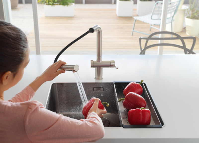 Franke Active Twist Robinet Monocomandă din Inox cu Gură de Scurgere Extensibilă și Funcție Integrată de Operare a Deșeurilor 115.0653.505