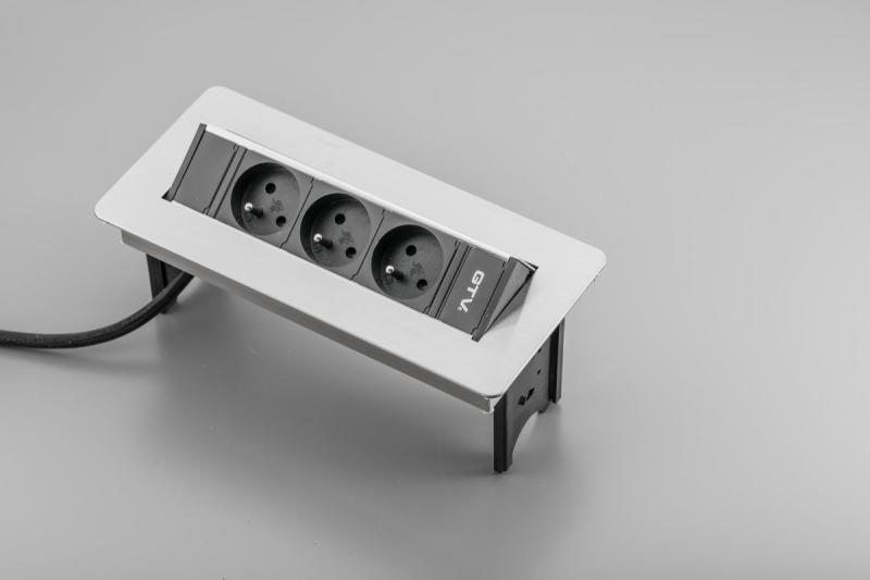 Prelungitor de birou fără casetă, priză triplă cu împământare, cablu de alimentare de 1,5 m cu ștecher, inox.