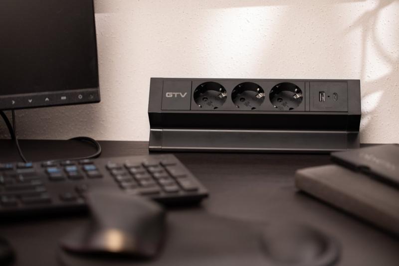 Priză mobilier BASCO, 3xSHUKO, USB A+C, cablu 1,5 m, negru