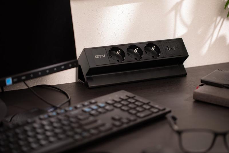 Priză mobilier BASCO, 3xSHUKO, USB A+C, cablu 1,5 m, negru