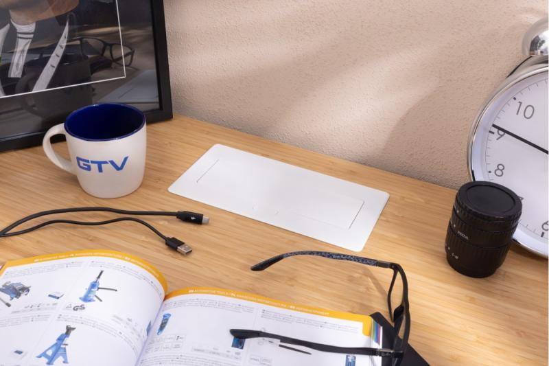 Priză pentru Mobilier MULTISOFT 2x Priză cu Împământare, USB A+C, RJ45, Cablu de Alimentare cu Ștecher, Alb